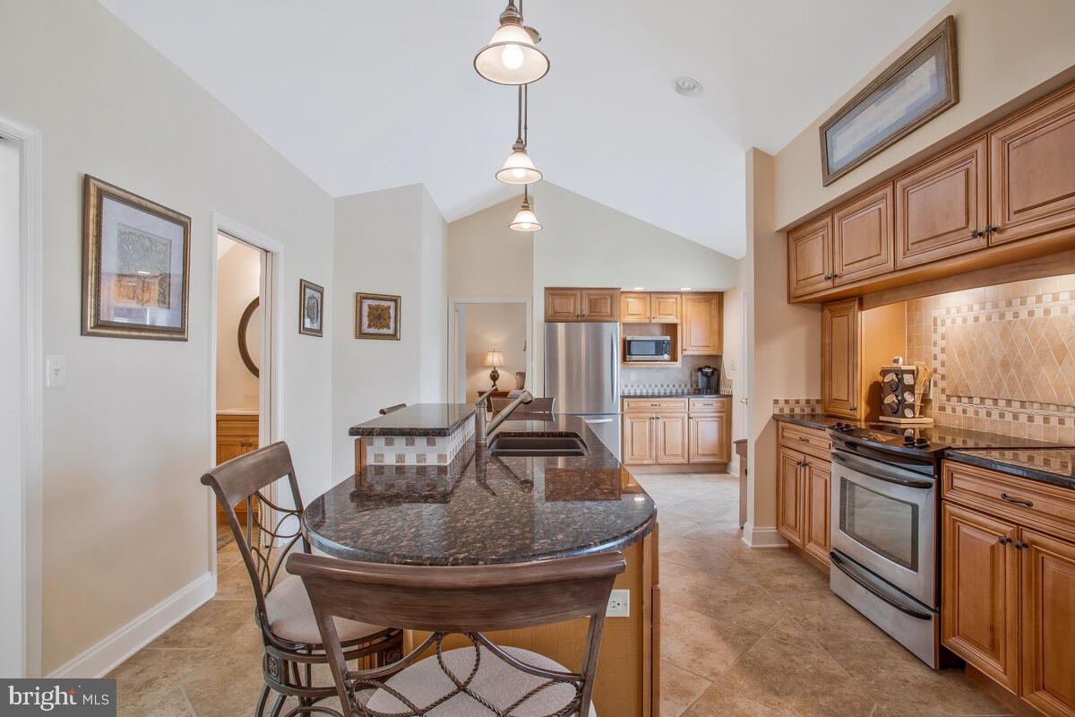 LAKEWOOD - Residential