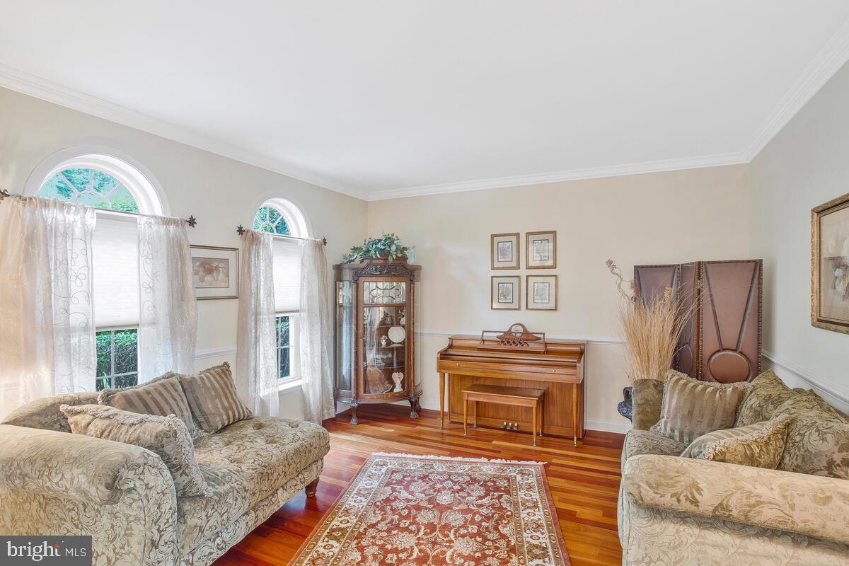 LAKEWOOD - Residential