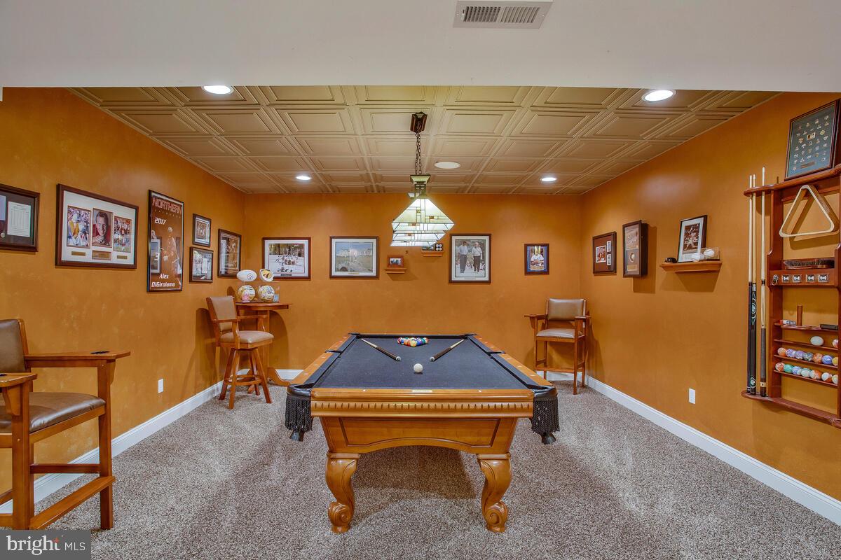 LAKEWOOD - Residential