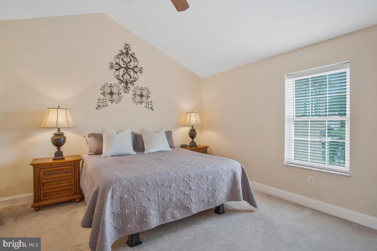 LAKEWOOD - Residential