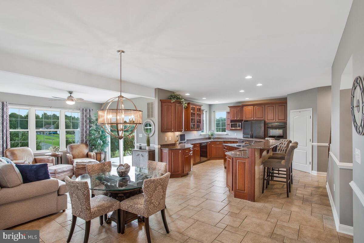 LAKEWOOD - Residential