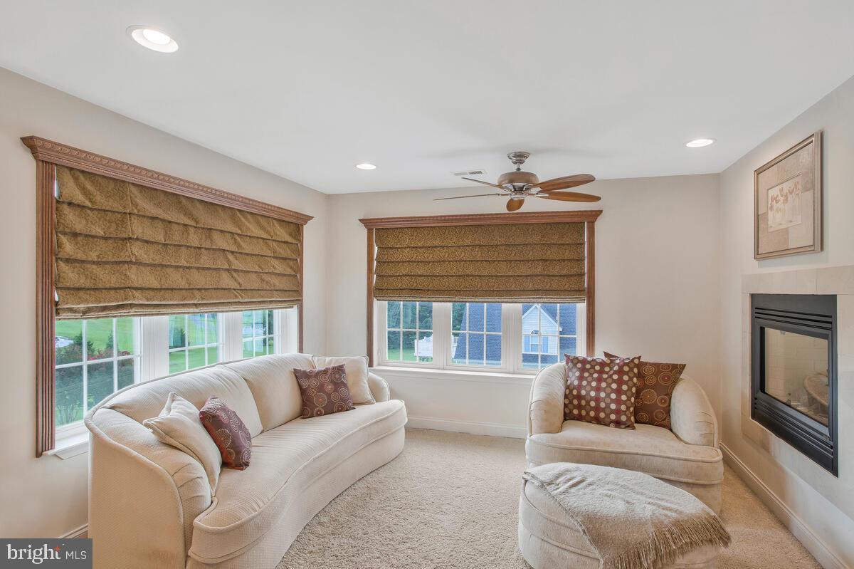 LAKEWOOD - Residential