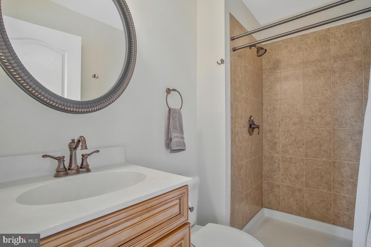 LAKEWOOD - Residential