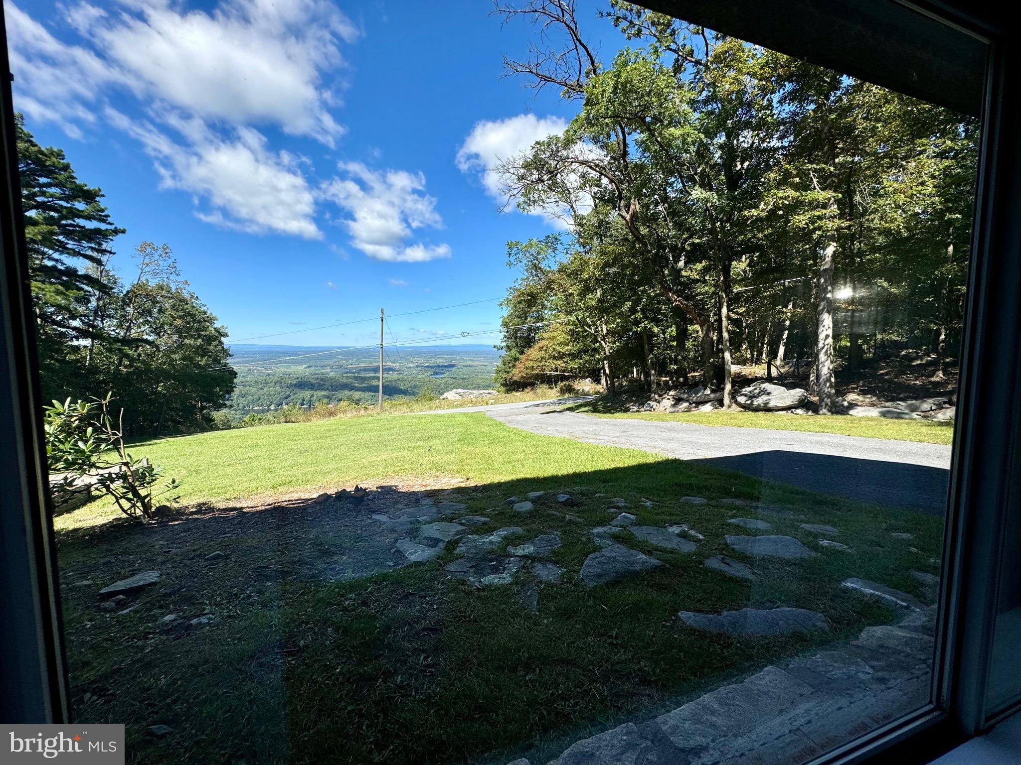 SHANNONDALE - Residential