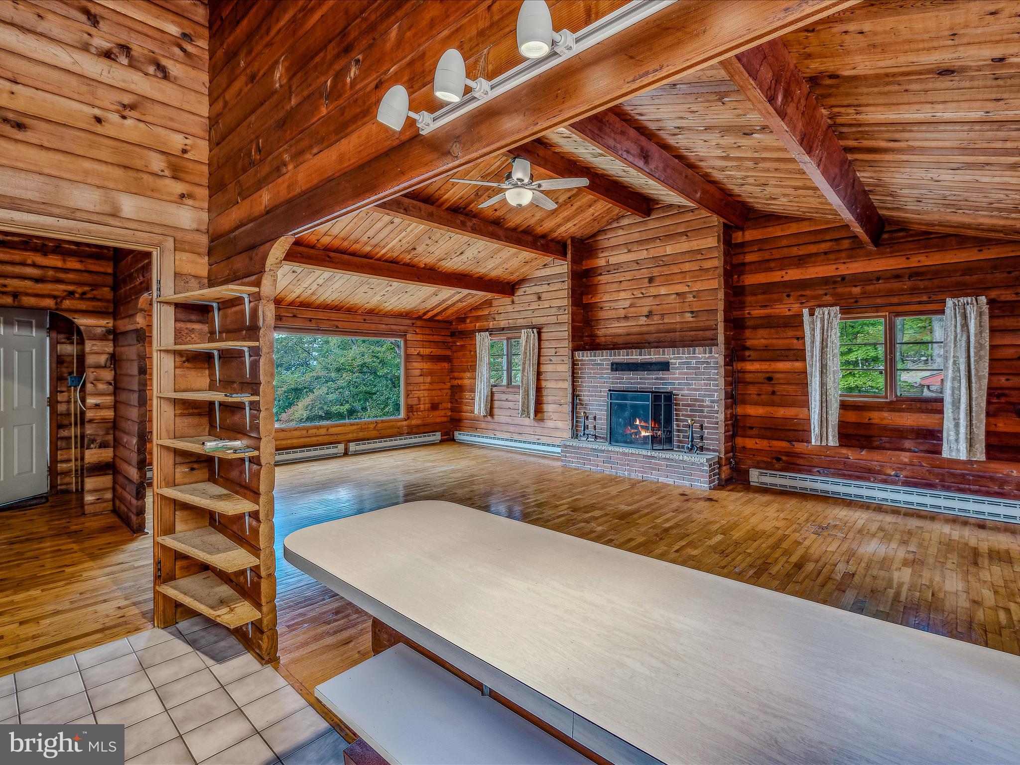 SHANNONDALE - Residential