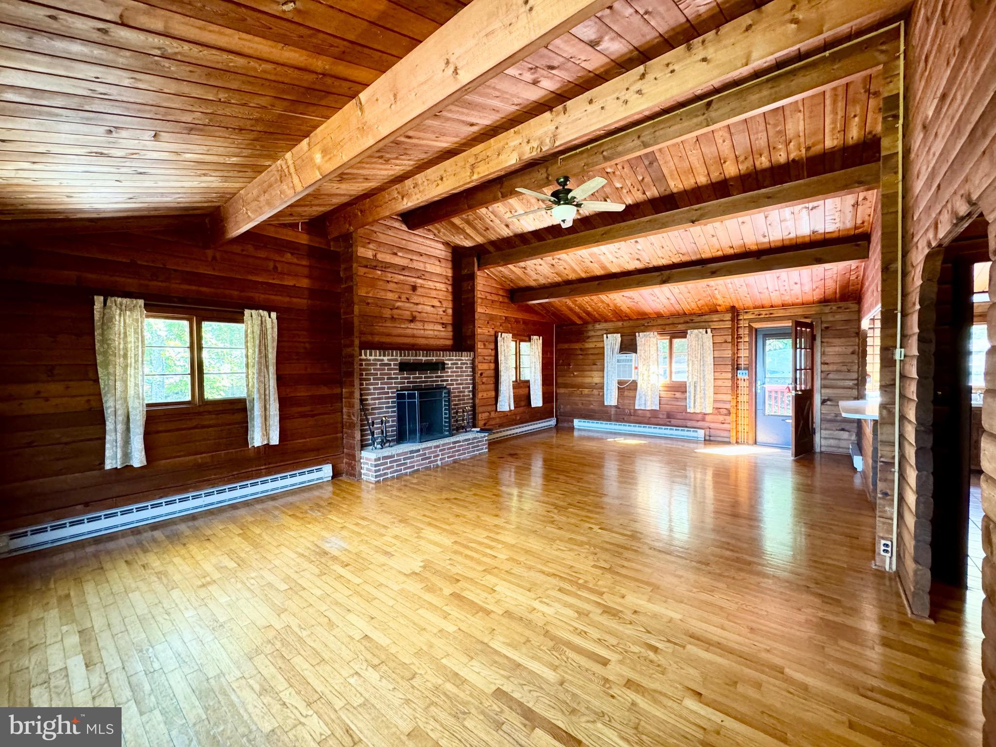 SHANNONDALE - Residential