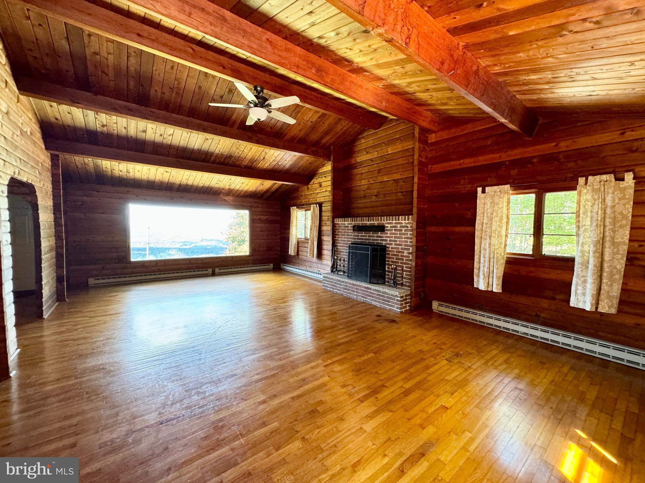 SHANNONDALE - Residential