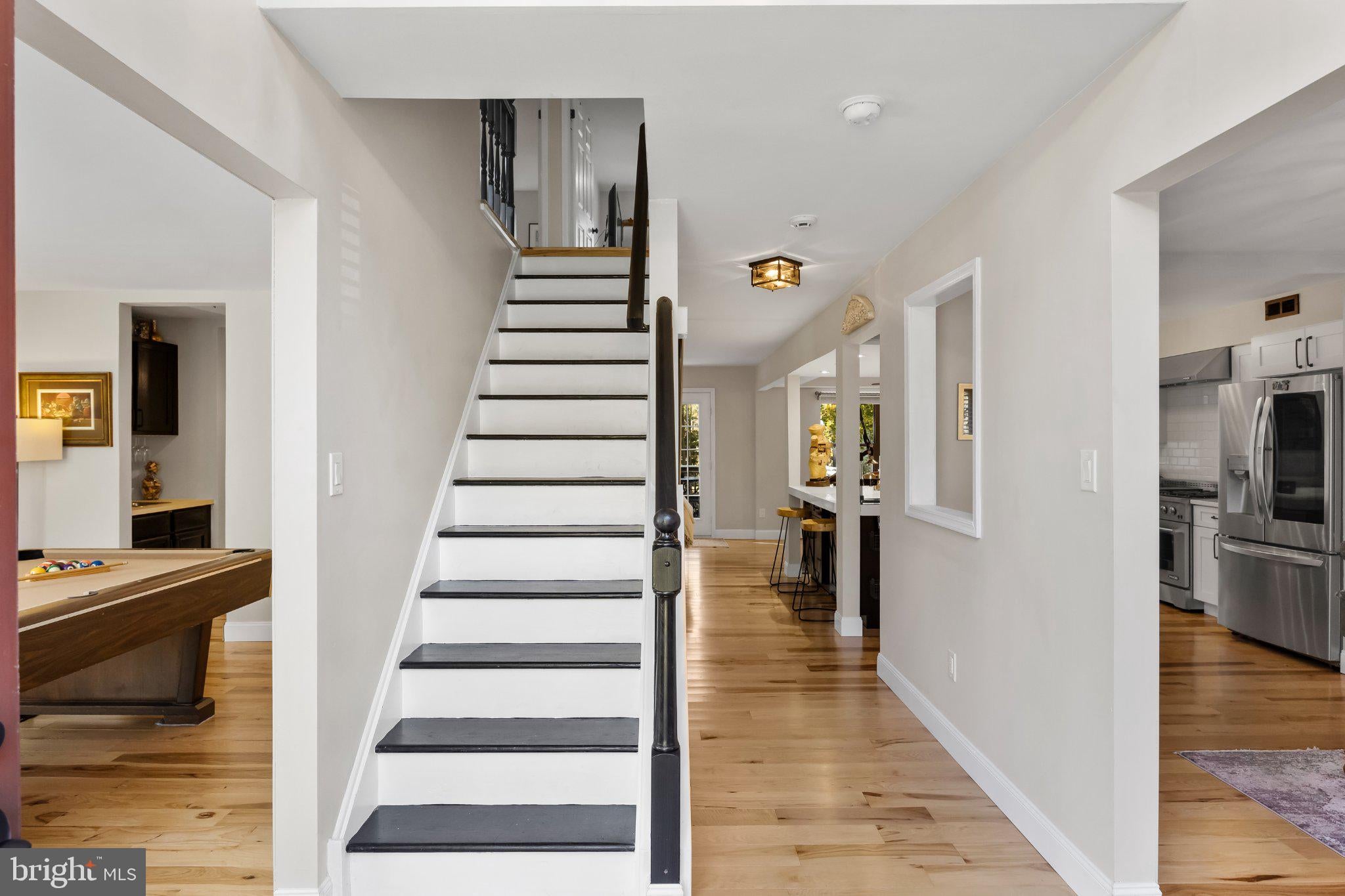 36 PICADILLY CIRCLE