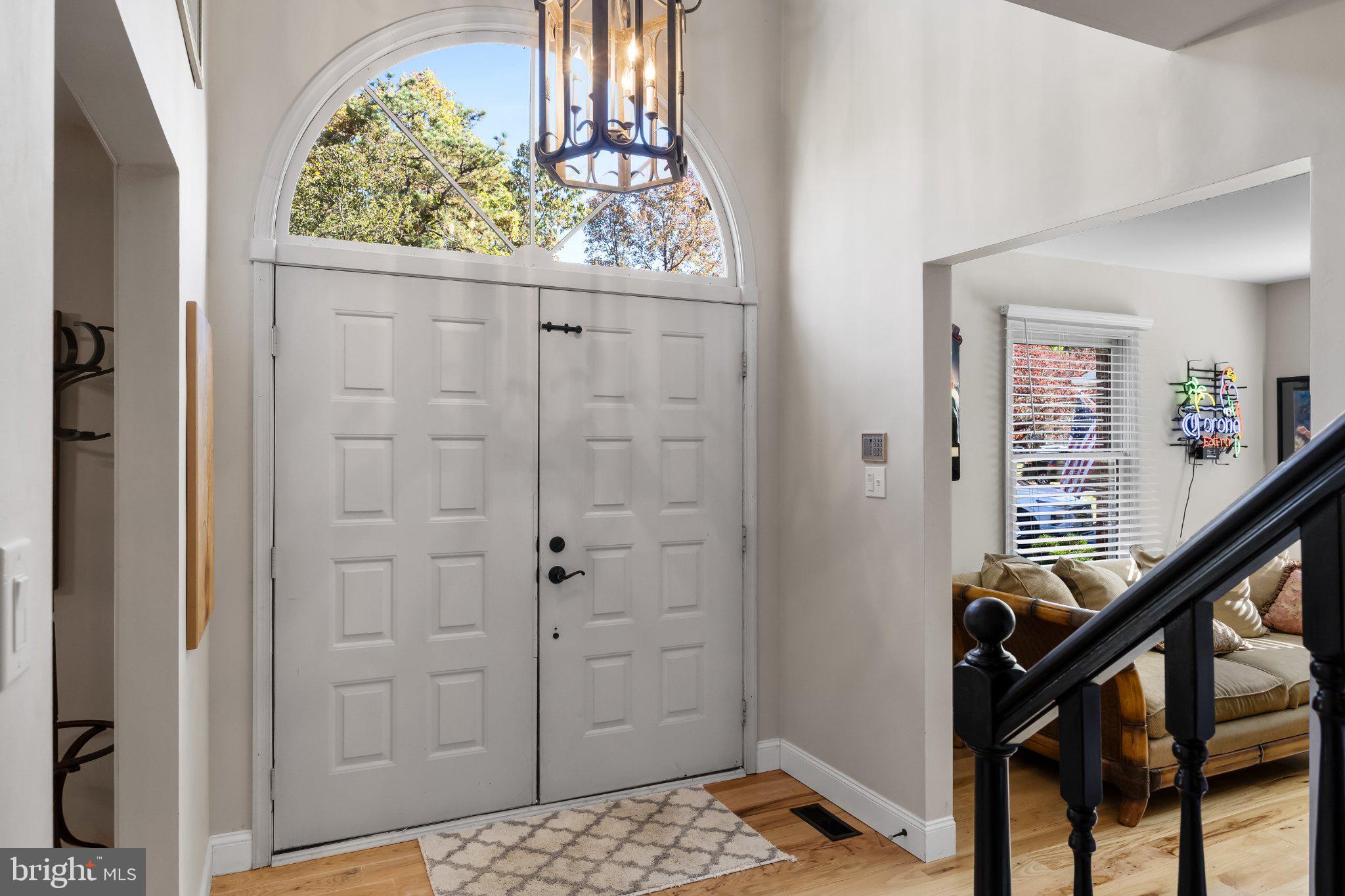 36 PICADILLY CIRCLE