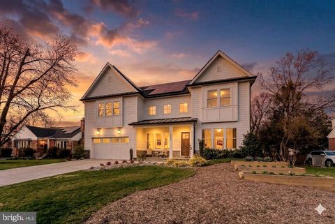 Photo of 6644 Kirkley Avenue, MCLEAN, VA 22101 (MLS # VAFX2294240)