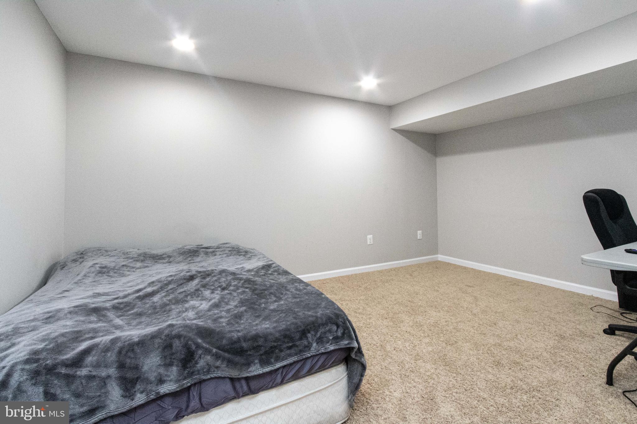 POTOMAC STATION - Residential