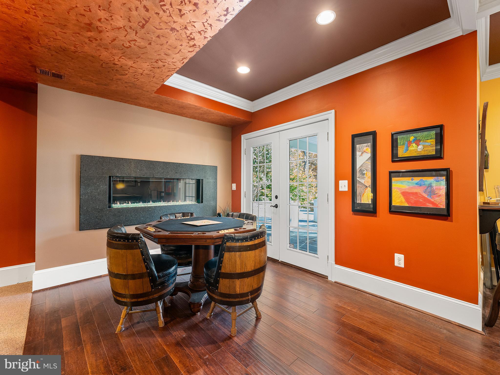 HIGHLAND OAKS - Residential