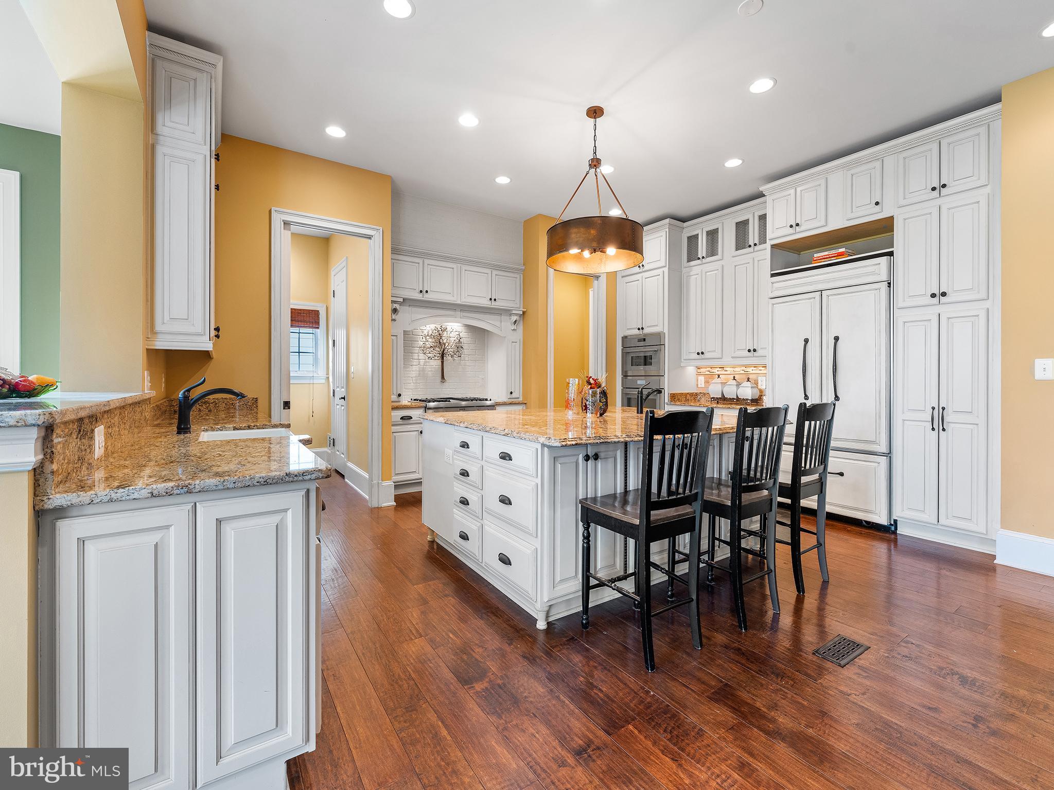 HIGHLAND OAKS - Residential