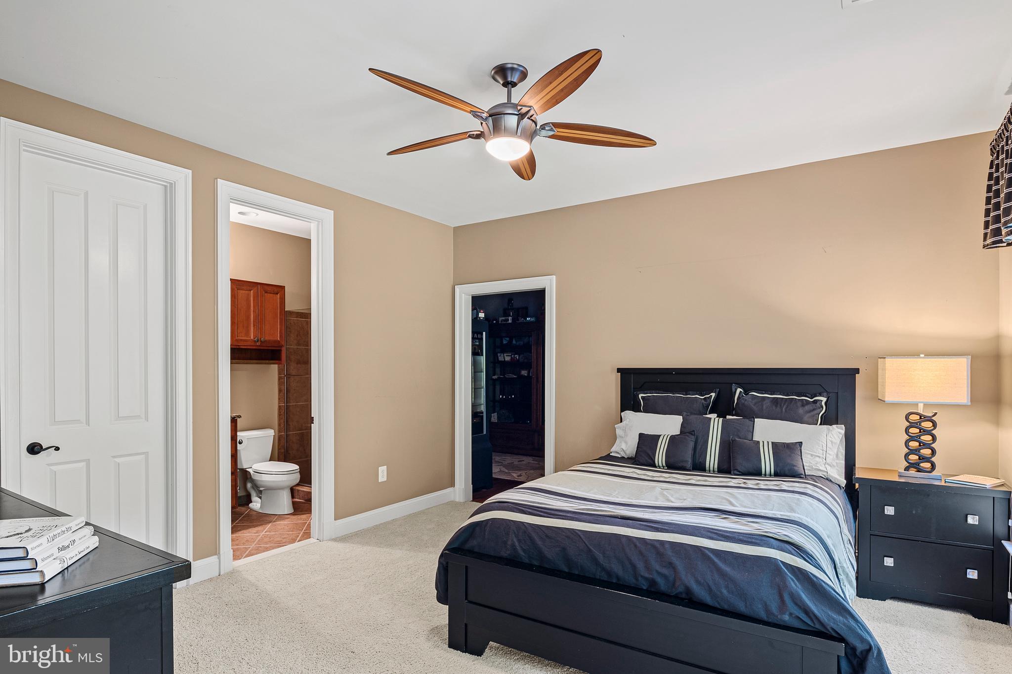 HIGHLAND OAKS - Residential