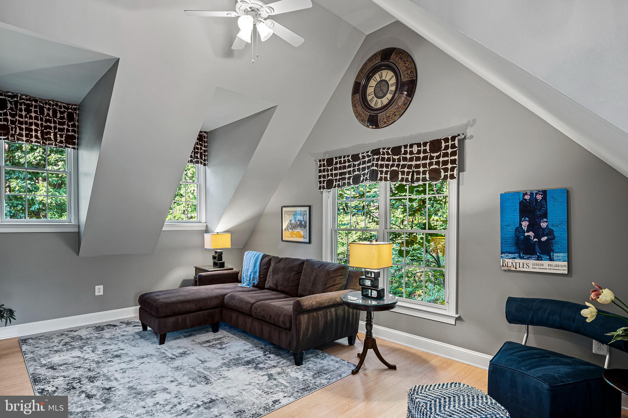 HIGHLAND OAKS - Residential