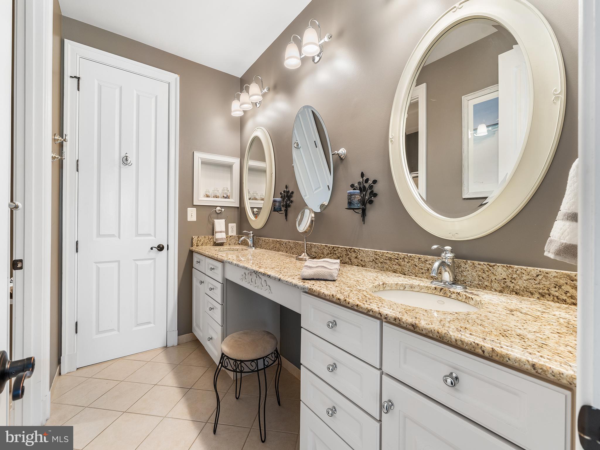 HIGHLAND OAKS - Residential