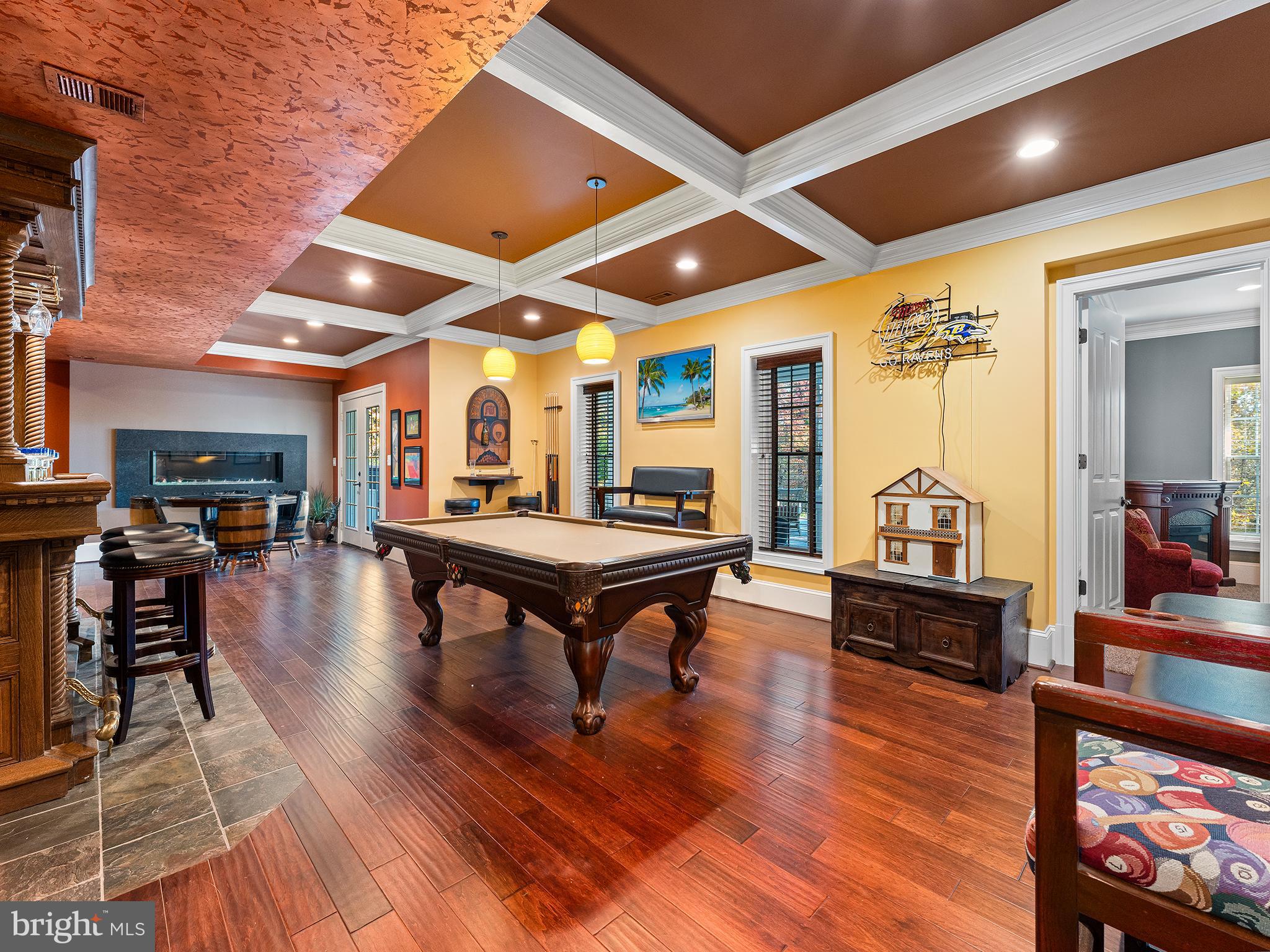 HIGHLAND OAKS - Residential