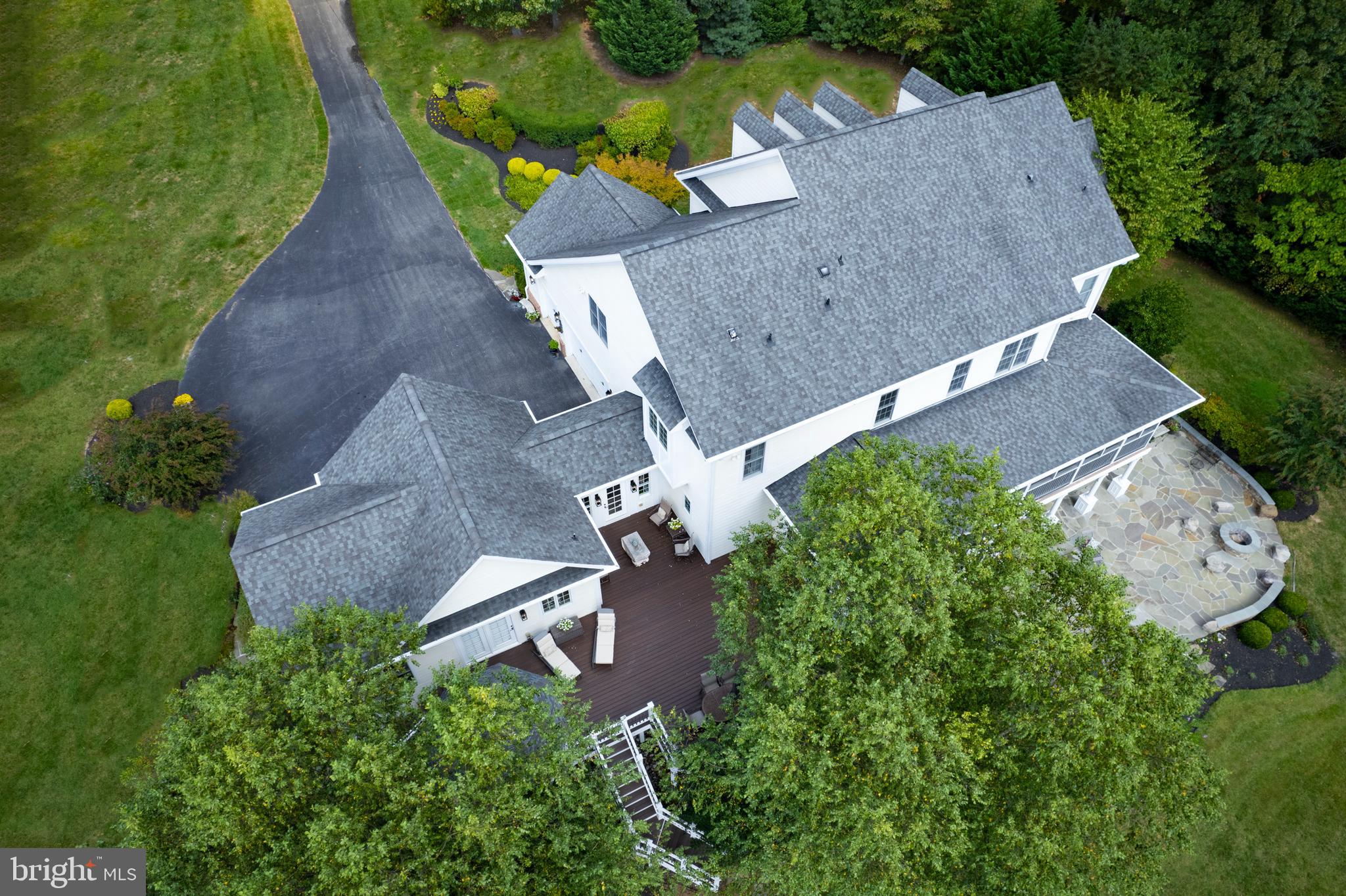 HIGHLAND OAKS - Residential