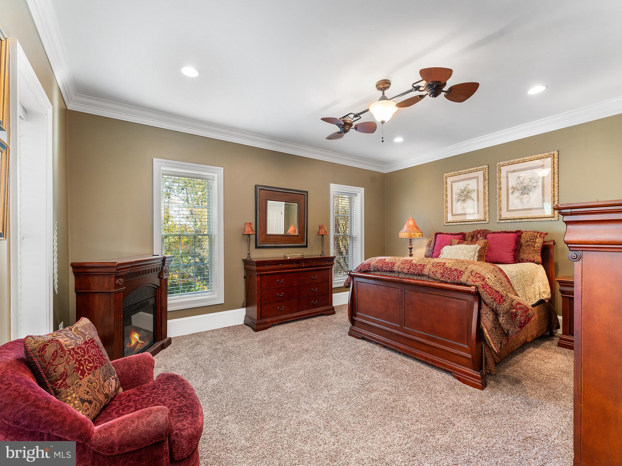 HIGHLAND OAKS - Residential