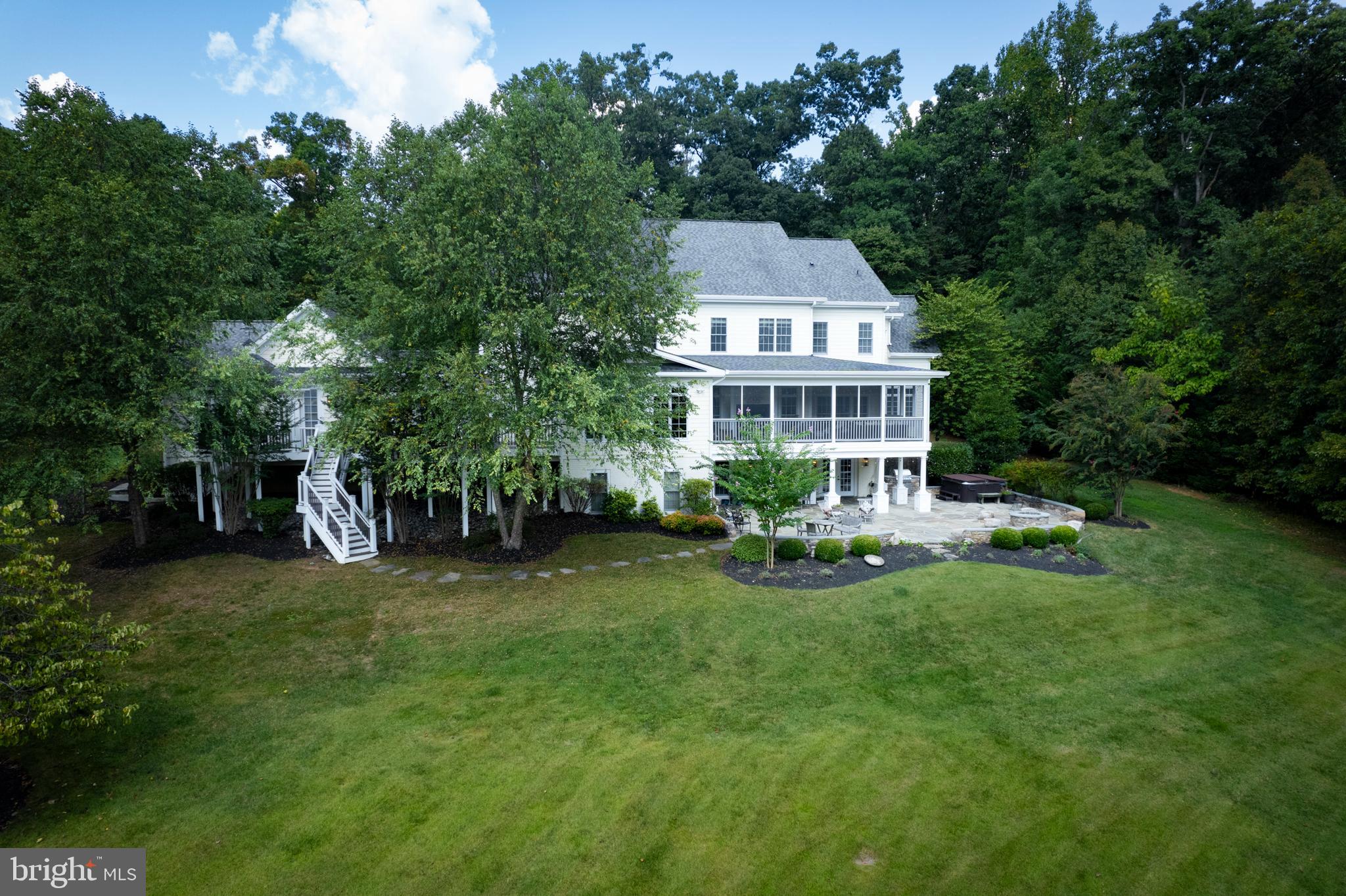 HIGHLAND OAKS - Residential