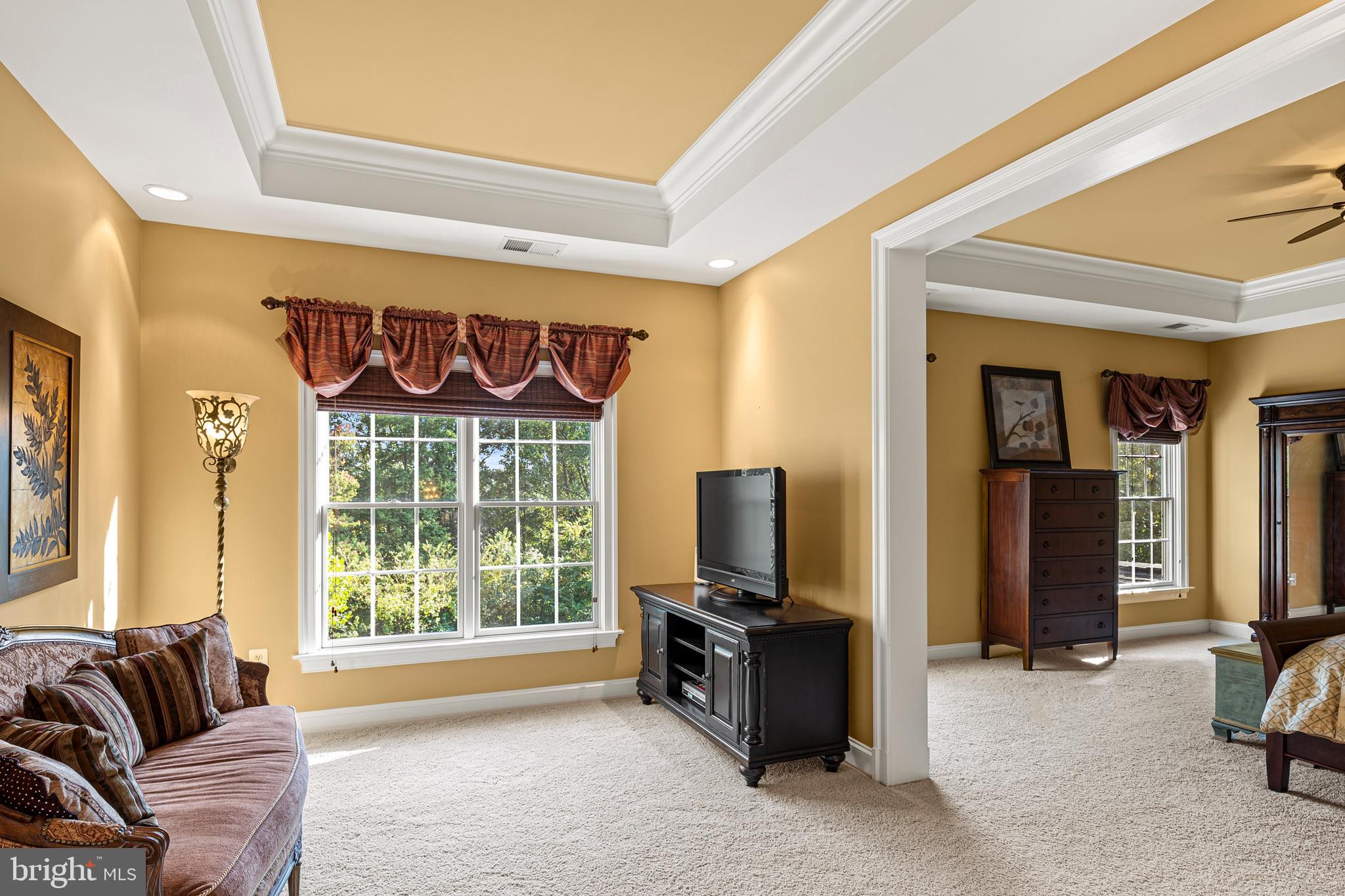 HIGHLAND OAKS - Residential