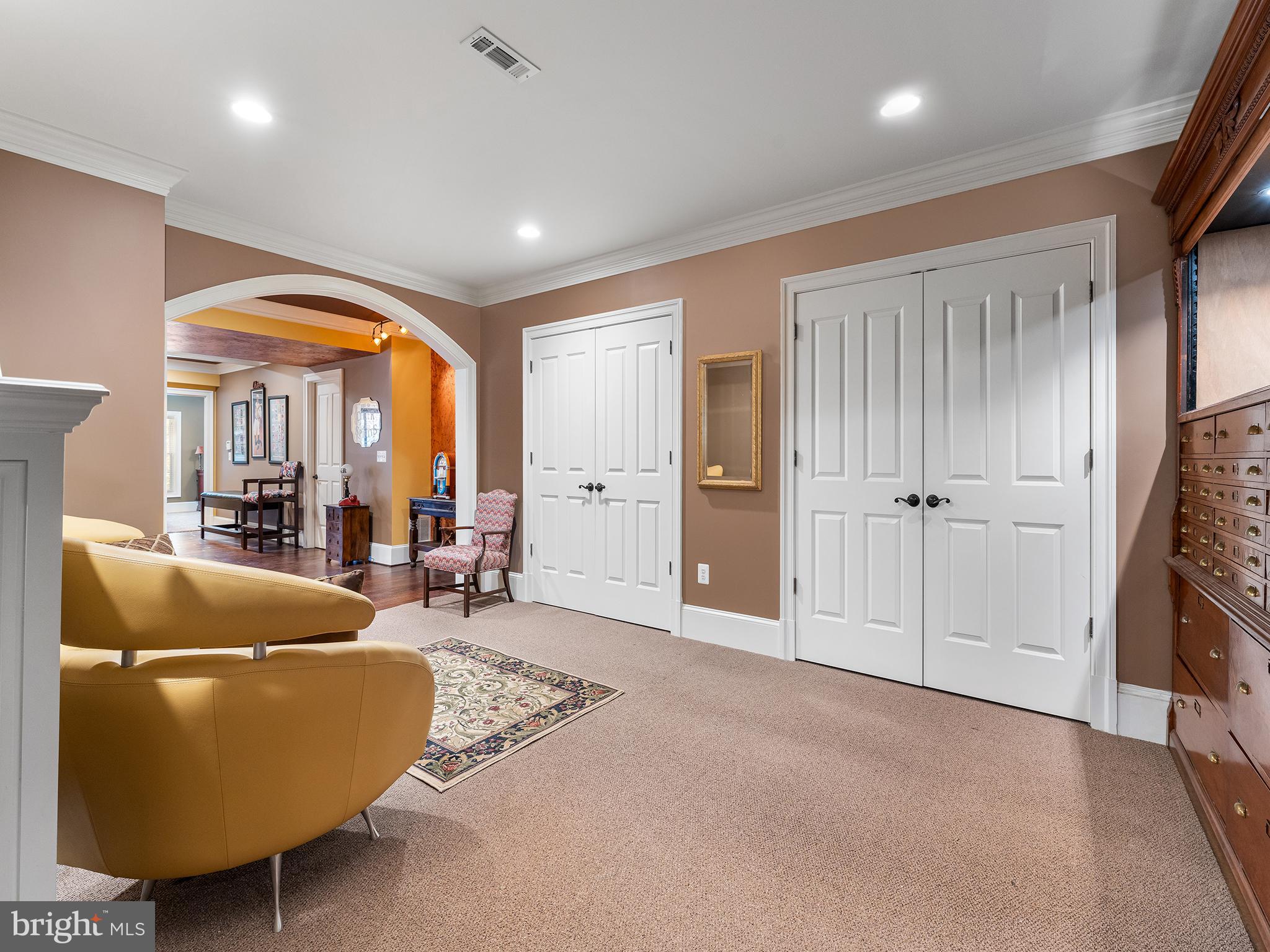 HIGHLAND OAKS - Residential