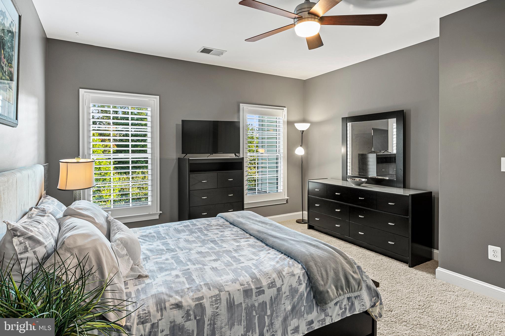 HIGHLAND OAKS - Residential