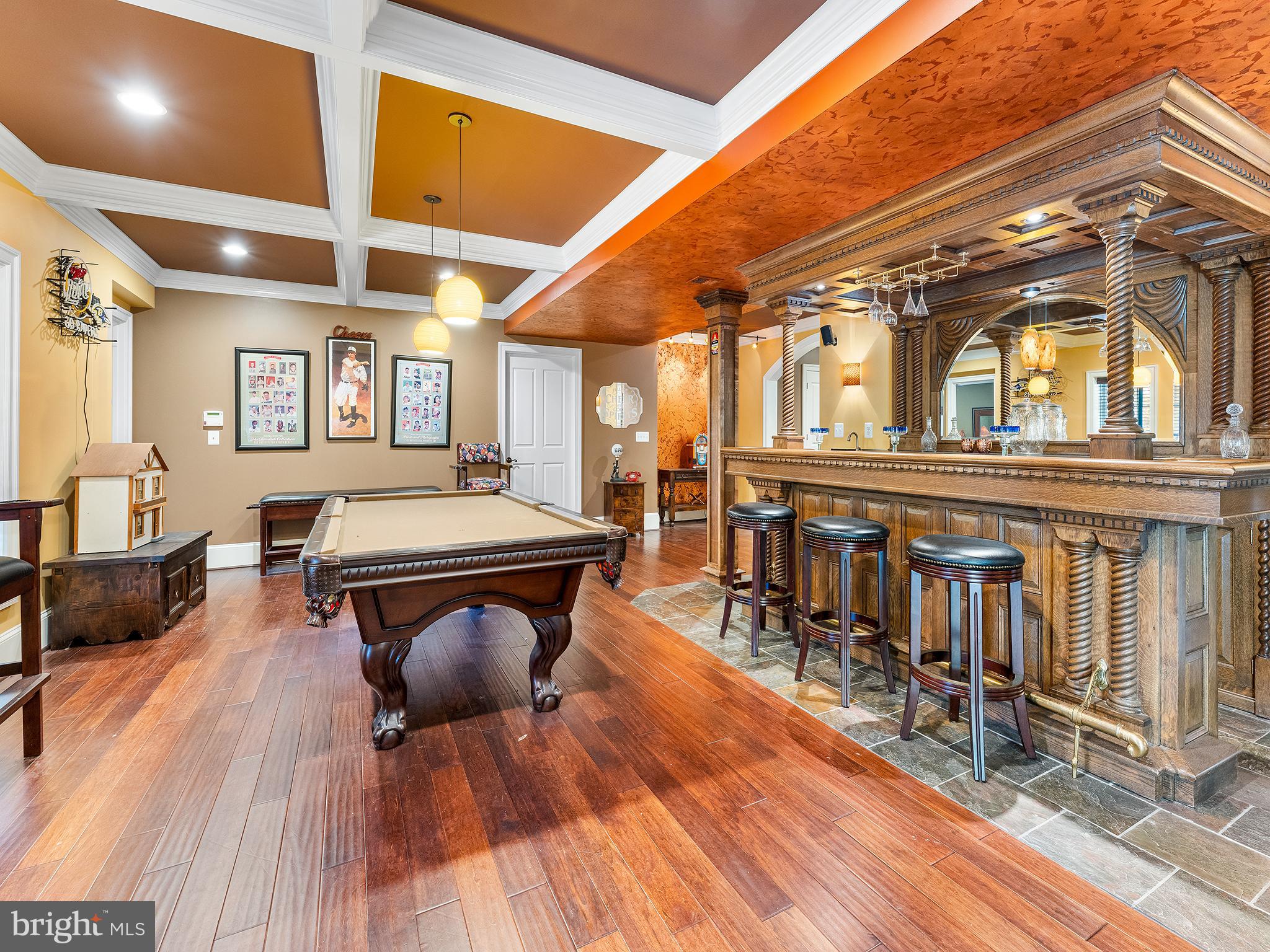 HIGHLAND OAKS - Residential