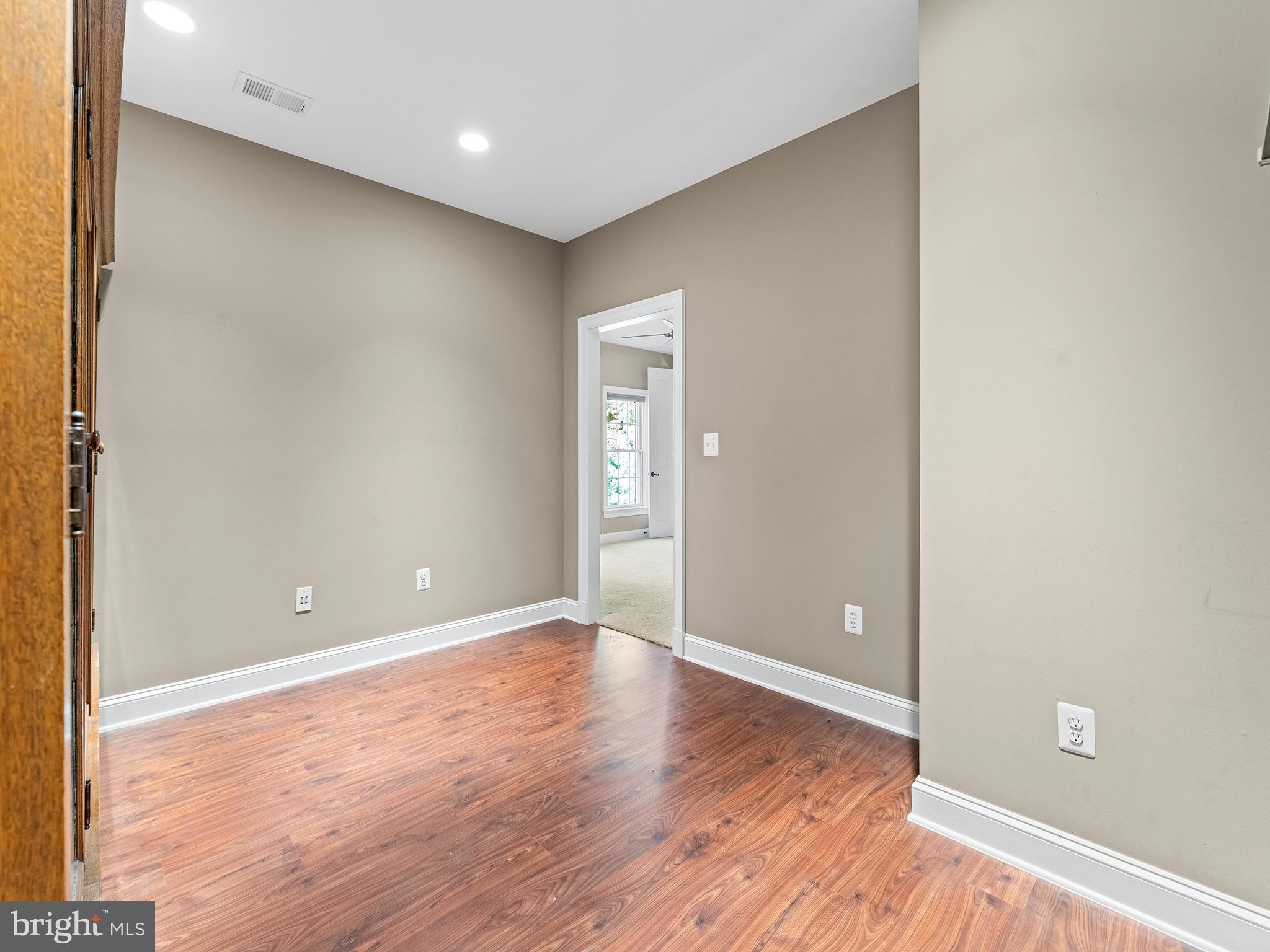 HIGHLAND OAKS - Residential