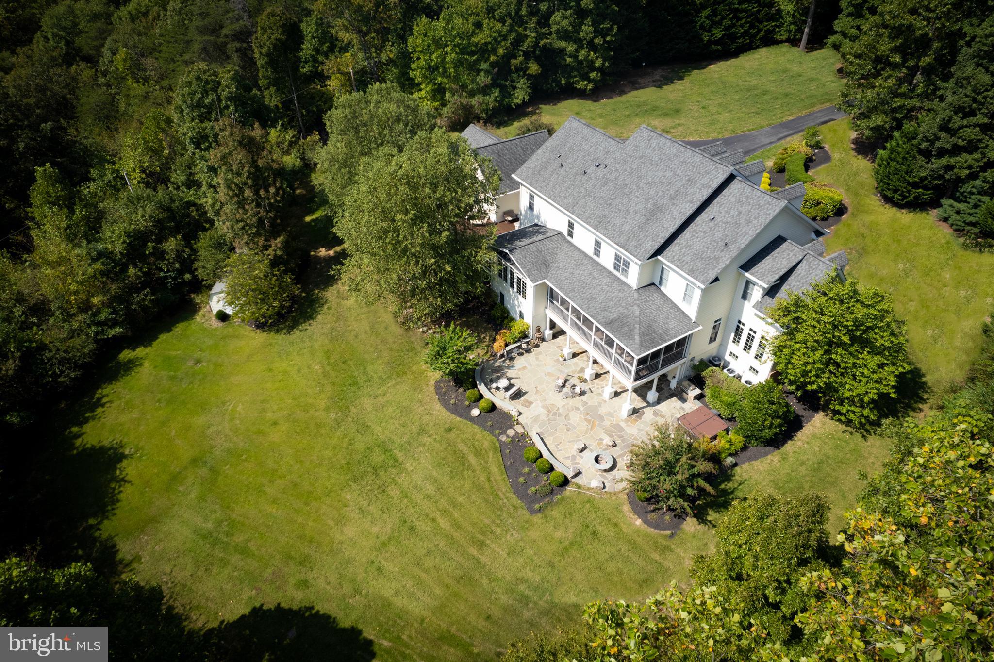 HIGHLAND OAKS - Residential