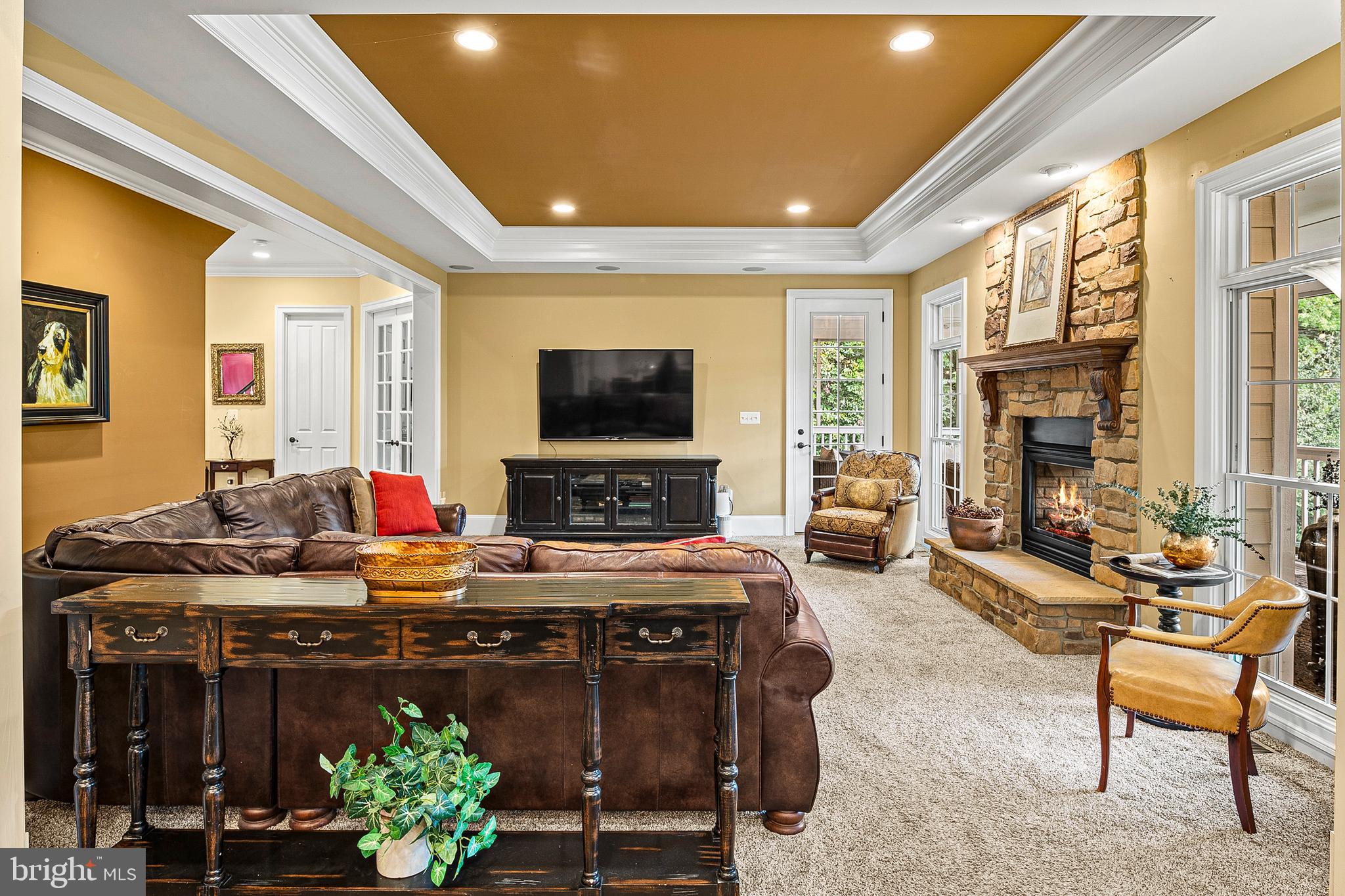 HIGHLAND OAKS - Residential