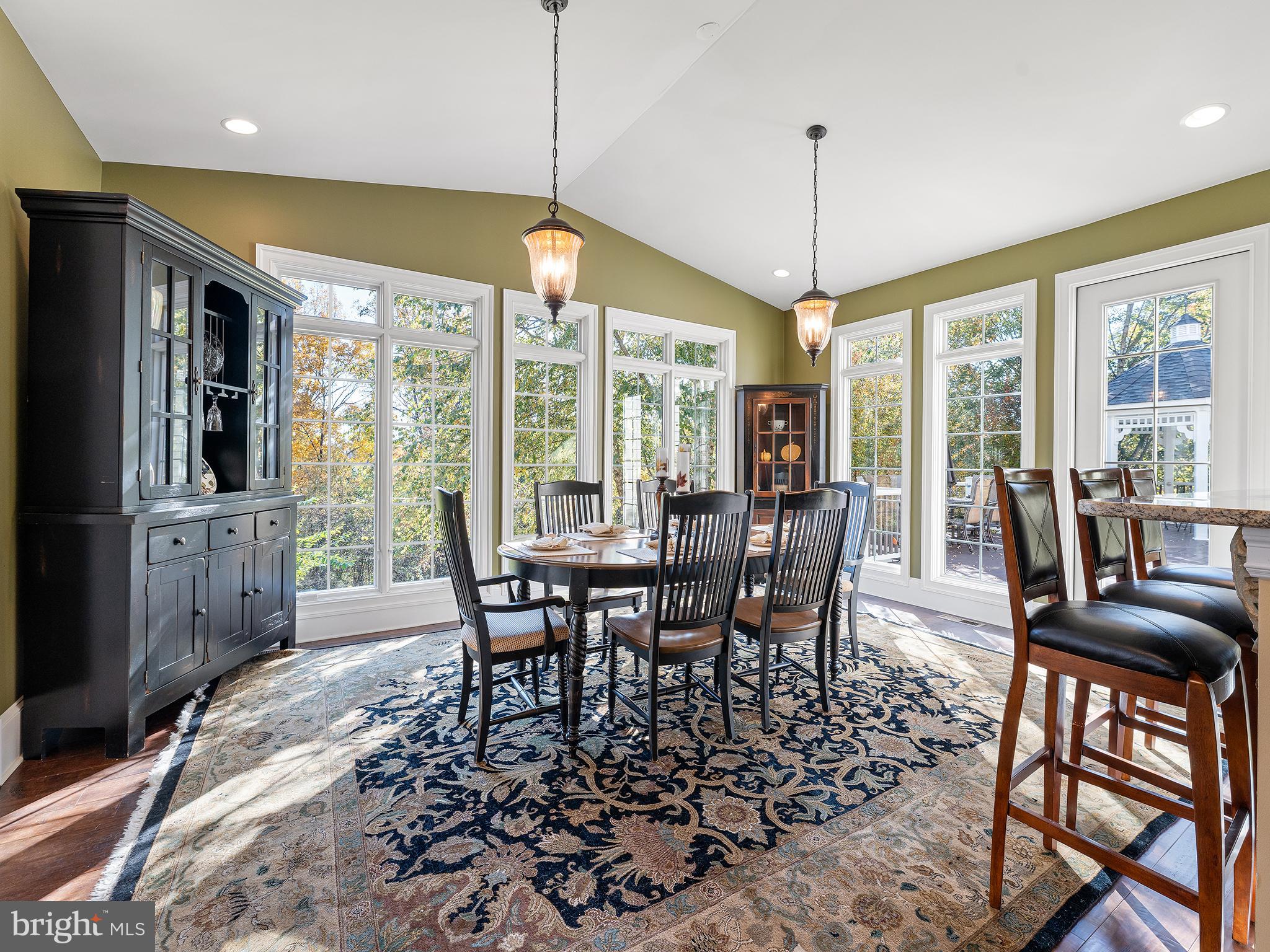 HIGHLAND OAKS - Residential