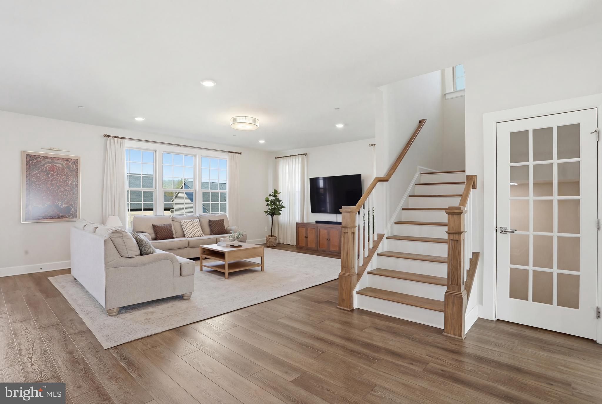 LAKE LINGANORE OAKDALE - Residential