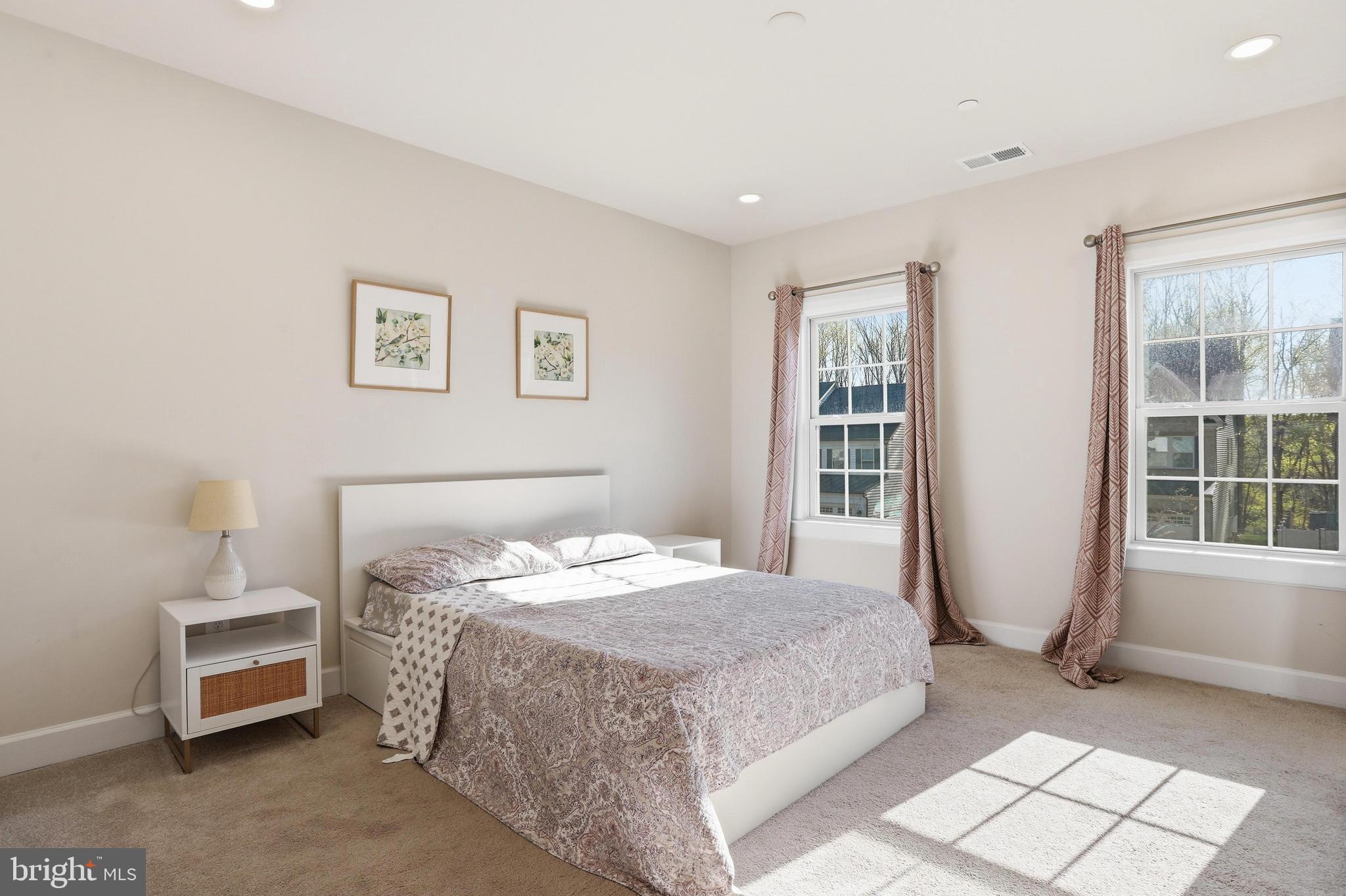 LAKE LINGANORE OAKDALE - Residential