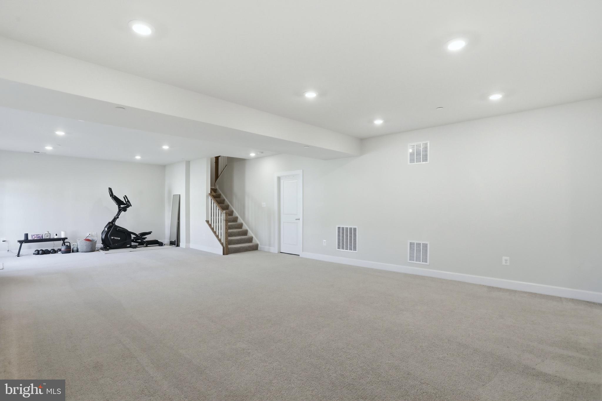 LAKE LINGANORE OAKDALE - Residential