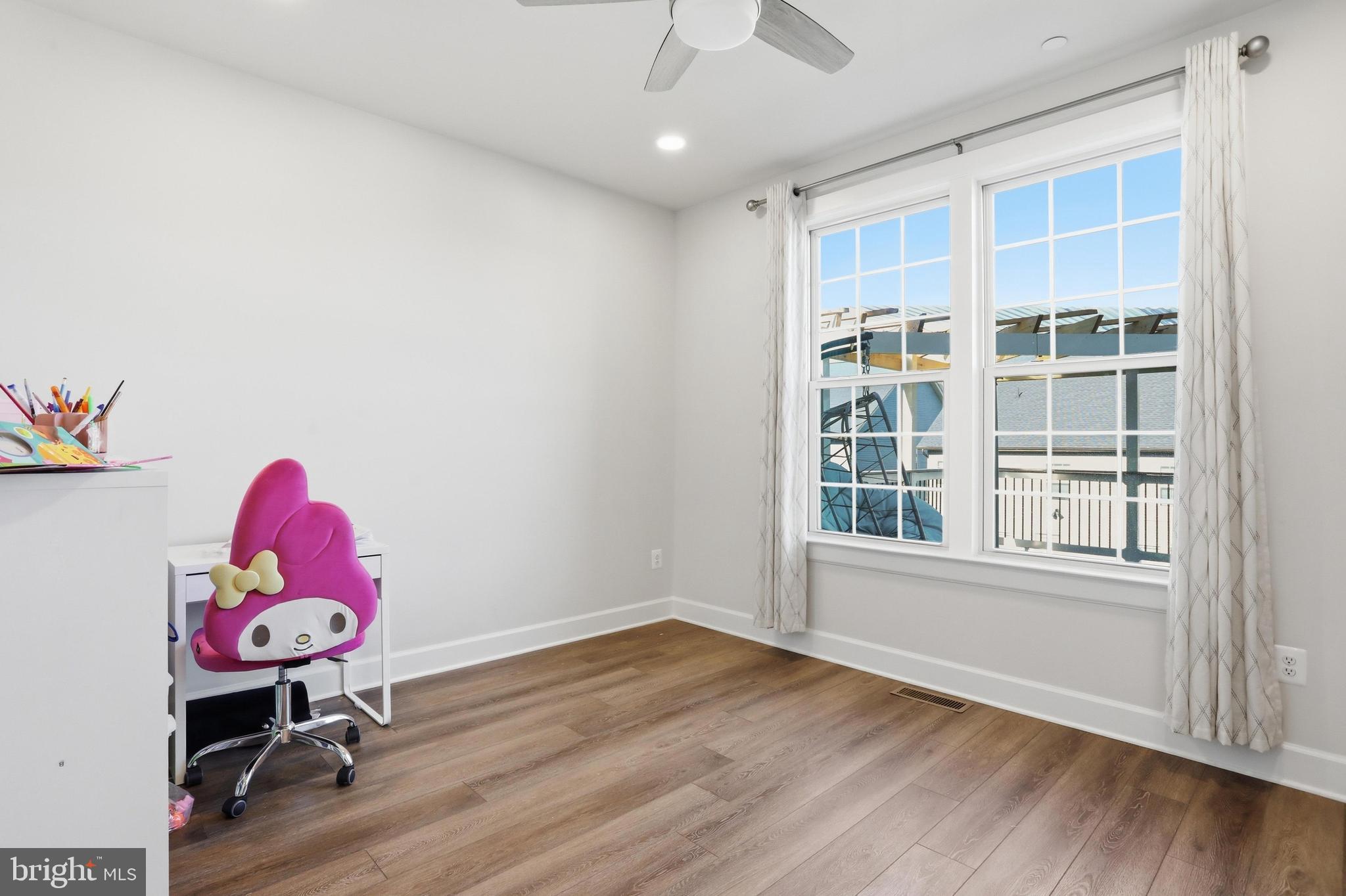 LAKE LINGANORE OAKDALE - Residential