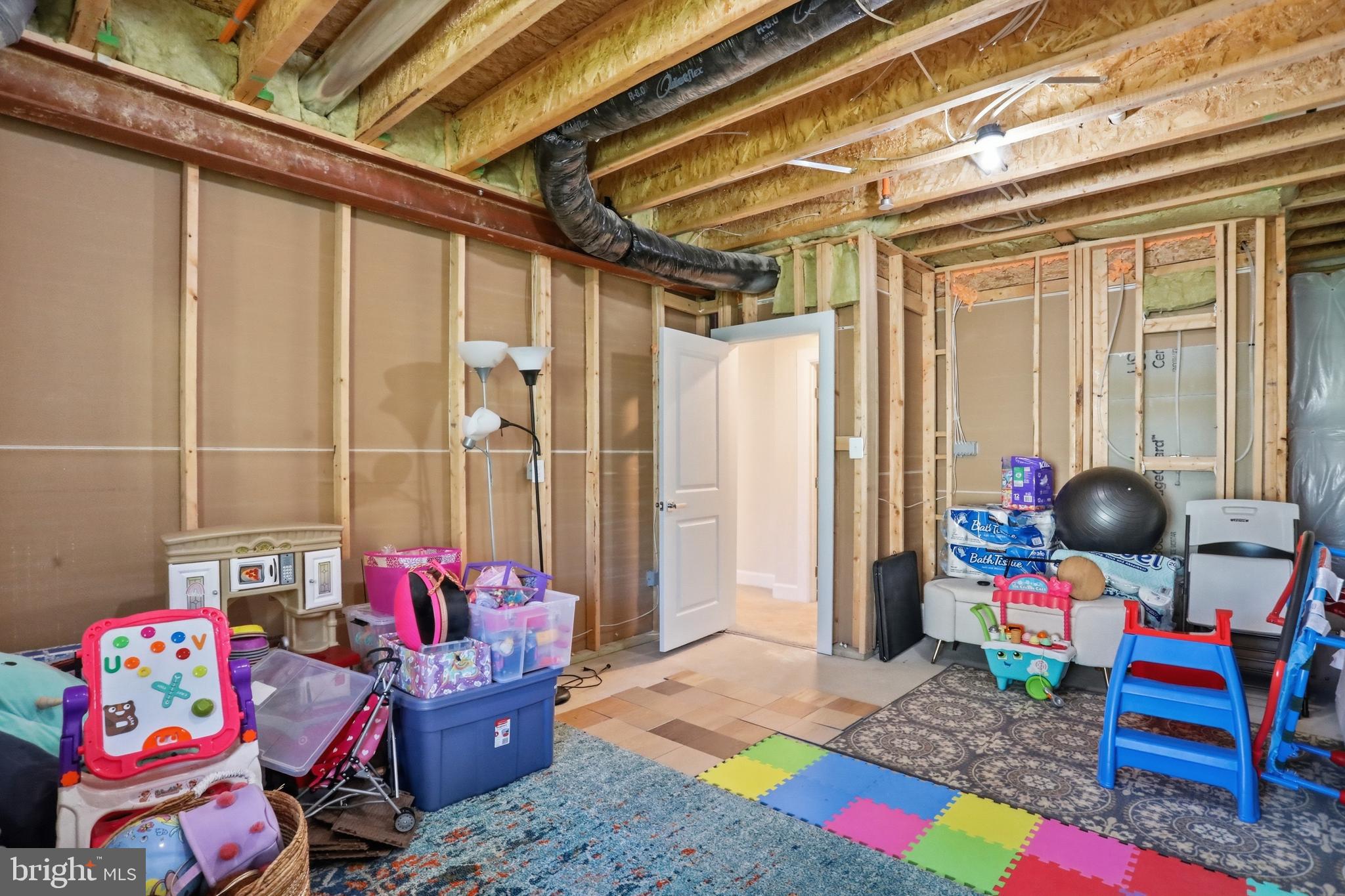 LAKE LINGANORE OAKDALE - Residential