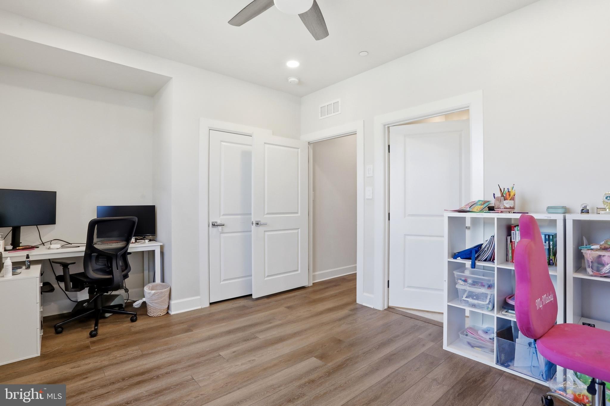 LAKE LINGANORE OAKDALE - Residential