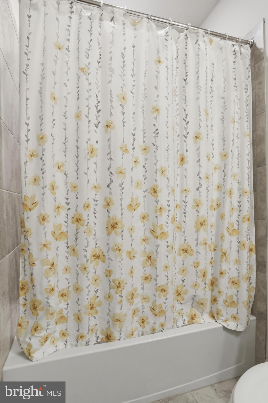 LAKE LINGANORE OAKDALE - Residential