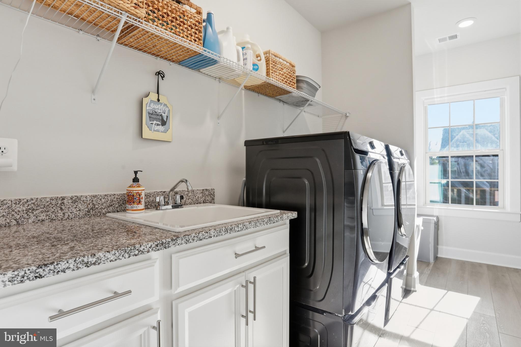 LAKE LINGANORE OAKDALE - Residential