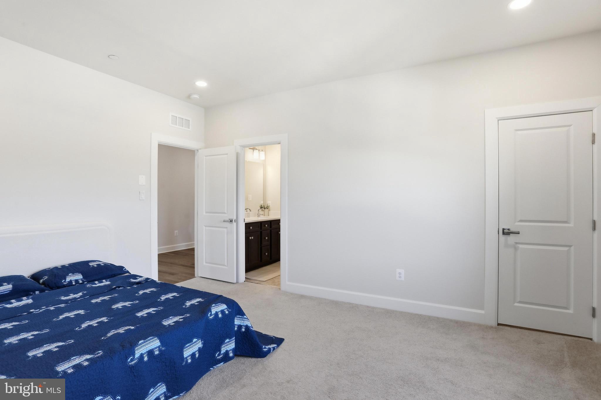 LAKE LINGANORE OAKDALE - Residential