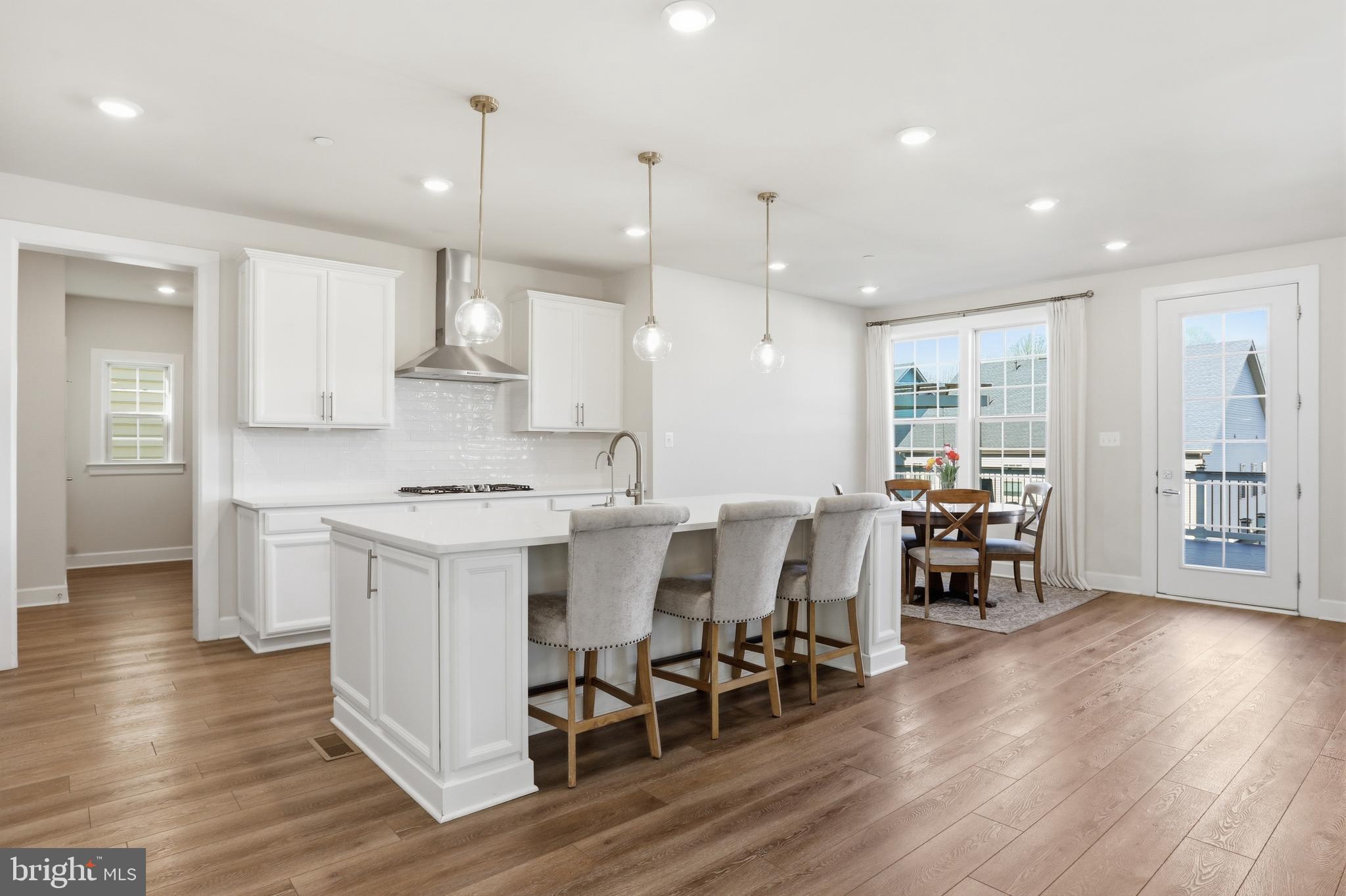 LAKE LINGANORE OAKDALE - Residential