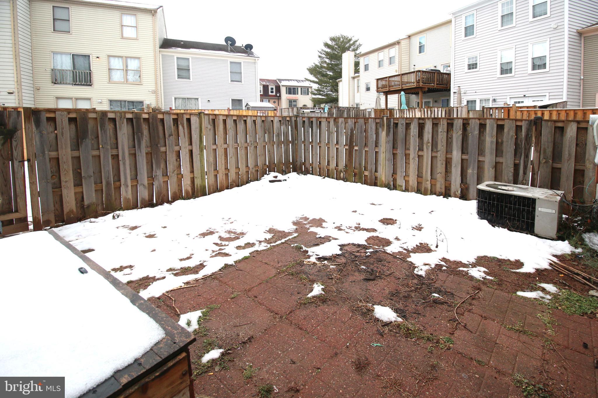 STONINGTON - Residential