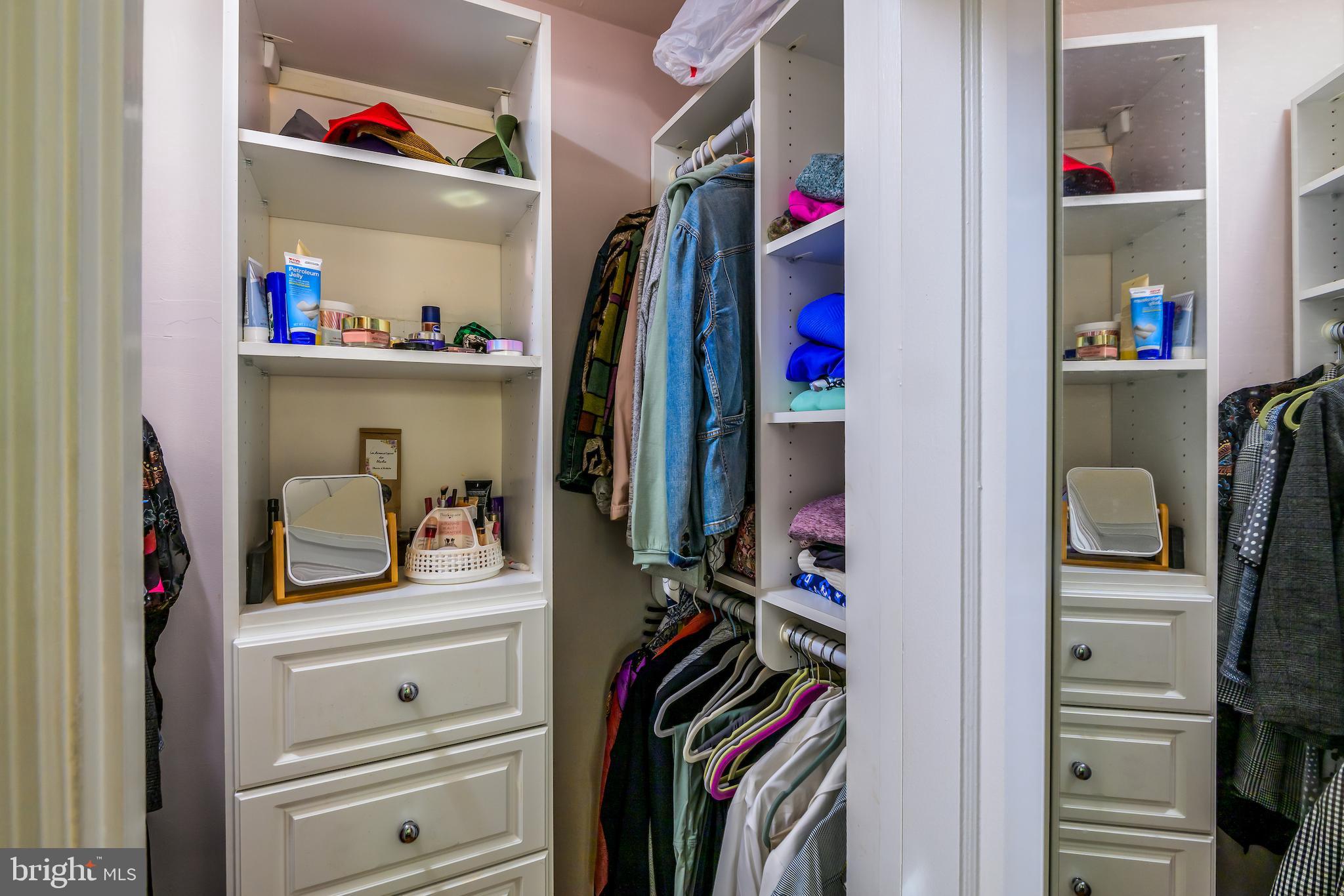 BELLE VIEW CONDOMINIUMS - Residential