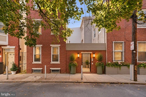 Townhouse For Rent - 1540 Kater Street<br/> PHILADELPHIA, PA 19146
