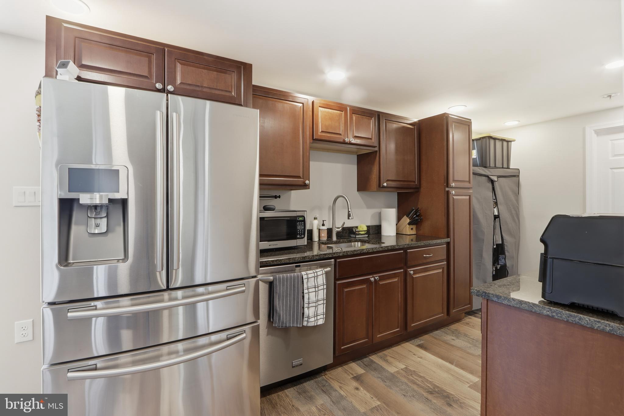 MONUMENTAL PARK - Residential