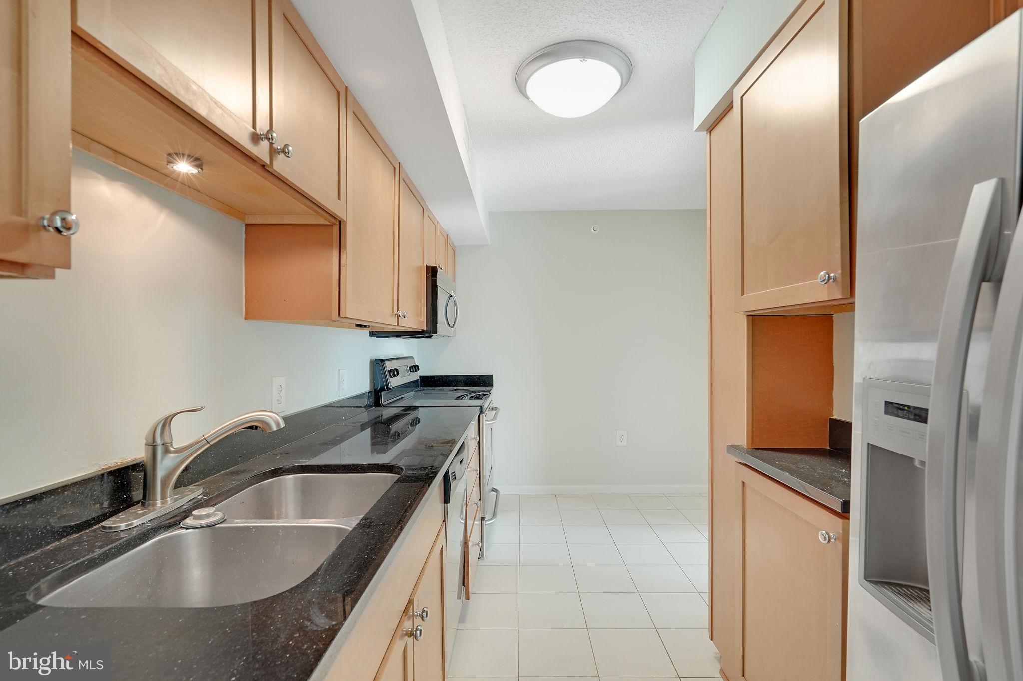 RENAISSANCE AT TYSONS - Residential Lease