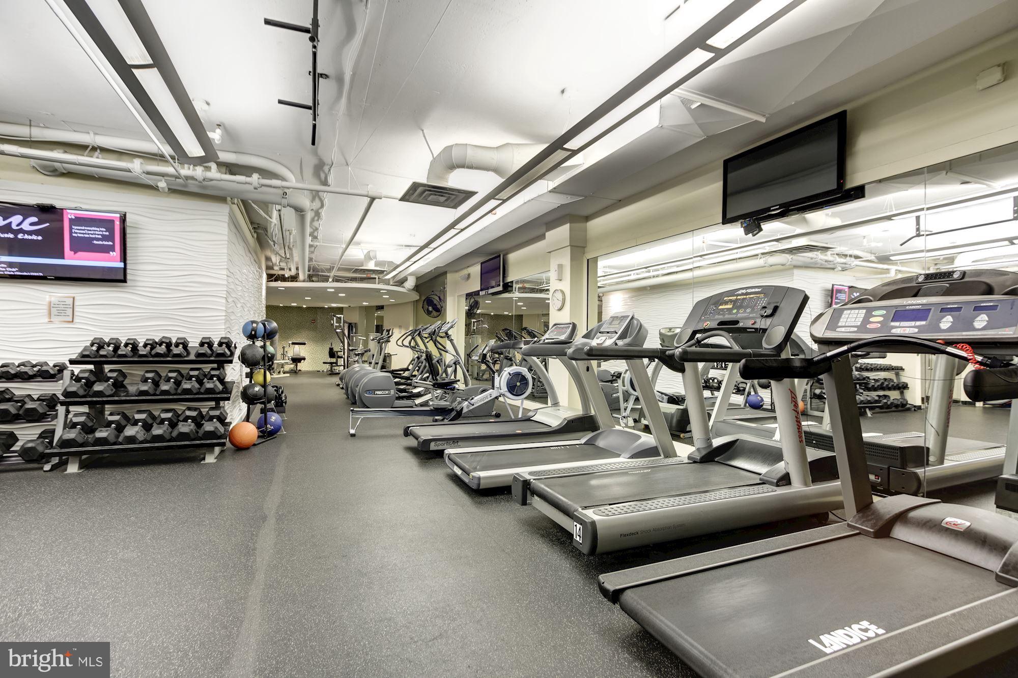 RENAISSANCE AT TYSONS - Residential Lease