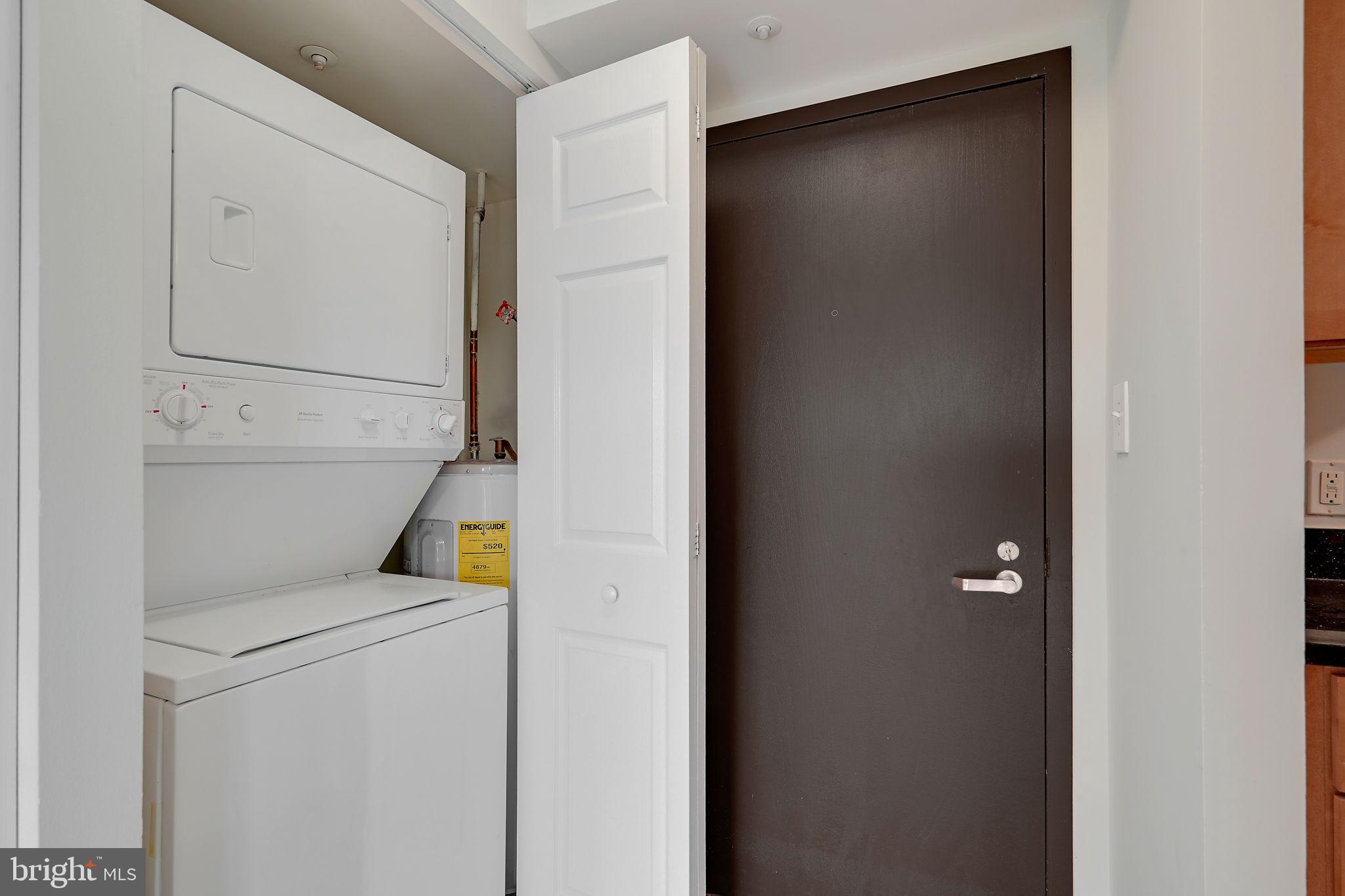 RENAISSANCE AT TYSONS - Residential Lease