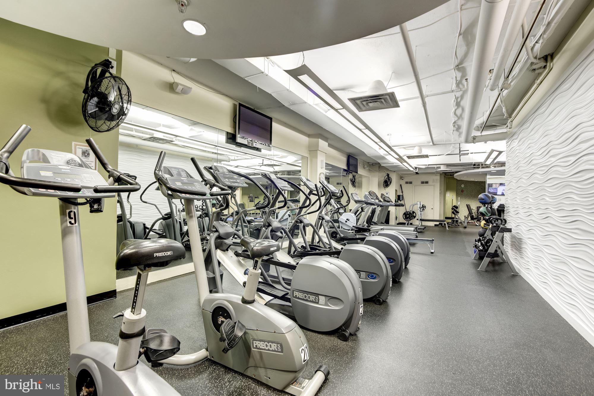 RENAISSANCE AT TYSONS - Residential Lease